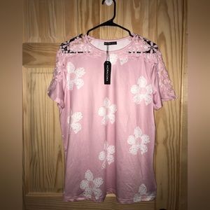 Noracora NWT pink floral lace crochet shoulder jersey shirt size L